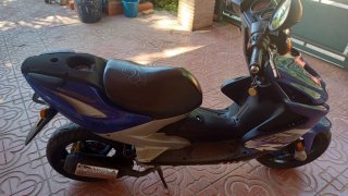 Yamaha Aerox 49cc Scooter Azul