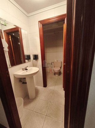 Local comercial en venta en Castilla - Hermida en Santander