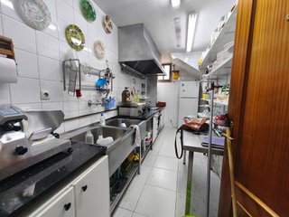 Local comercial en venta en Castilla - Hermida en Santander