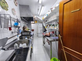 Local comercial en venta en Castilla - Hermida en Santander