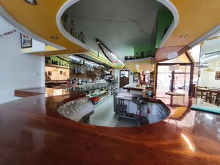 Local comercial en venta en Castilla - Hermida en Santander