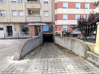 Garaje en venta en Zona Hospital en Linares