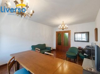 Piso en venta en Plaza España - Villa Pilar - Reyes Católicos - Vadillos en Burgos