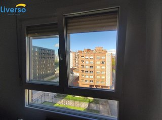 Piso en venta en Plaza España - Villa Pilar - Reyes Católicos - Vadillos en Burgos