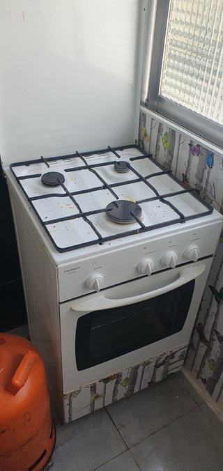 Cocina de gas Corberó con horno butano