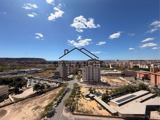 Piso en venta en Juan XXIII en Alicante