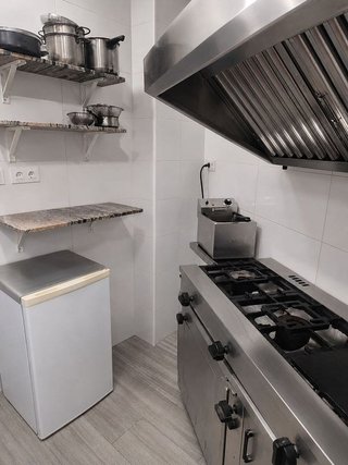 Local comercial en venta en Vistahermosa en Alicante