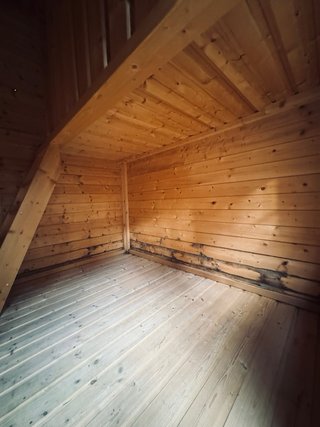 Casita infantil de madera URGE VENDER