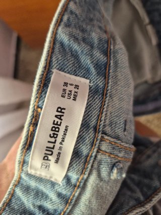 Bermudas vaqueras rotas