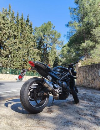 Triumph Street Triple 660 S A2 Negra
