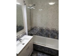 Piso en venta en Grove (O)