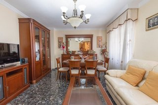Casa adosada en venta en Padul