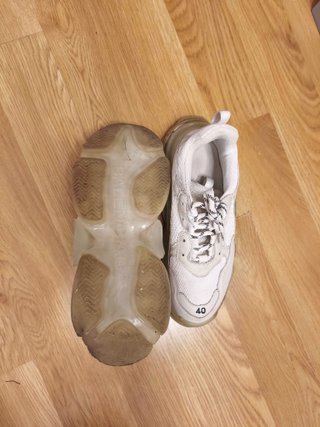 Balenciaga Triple S Talla 40 Gris Blanco