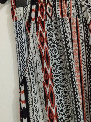 Pantalón estampado étnico