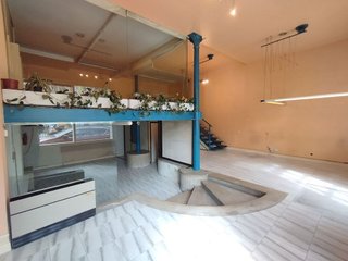 Local comercial en alquiler en Casco Antiguo en Pamplona