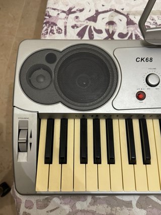 Teclado Ringway CK68 (NEGOCIABLE)