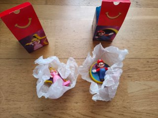 Pack 2 Figuras Mario Galaxy McDonald's
