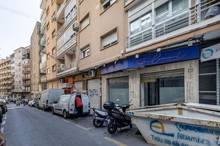 Local comercial en alquiler en Pajaritos - Plaza de Toros en Granada