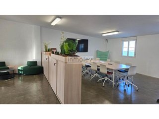 Nave industrial en alquiler en Adurtza - Aretxabaleta en Vitoria-Gasteiz
