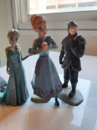 Figuras Frozen y Sirenita