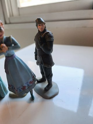 Figuras Frozen y Sirenita