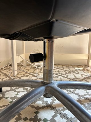 Silla de escritorio oficina cuero vintage negro