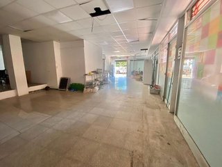 Local comercial en alquiler en Zona Alta en Premià de Mar