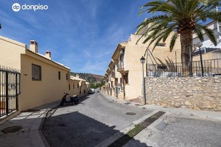 Casa pareada en venta en Cenes de la Vega