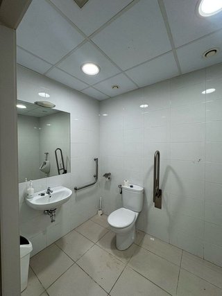 Local comercial en alquiler en Crevillet - Pinar Alto en Puerto de Santa María (El)
