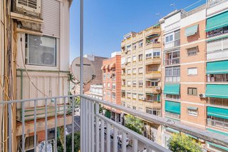 Piso en venta en Camino de Ronda - Rosaleda en Granada