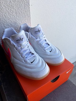 Zapatillas Nike Tiempo Streetgato FS Blancas/Rosa