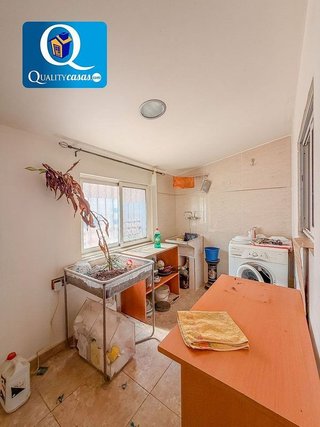 Nave industrial en venta en Pla de Bon Repós en Alicante