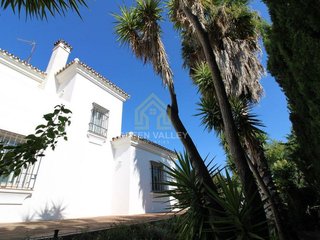 Chalet en venta en San Enrique-Guadiaro-Pueblo Nuevo en San Roque