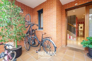 Casa adosada en venta en Girón - Villa del Prado en Valladolid