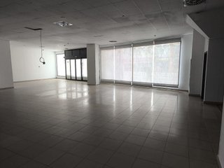 Local comercial en alquiler en Arco Norte - Avda. España en Dos Hermanas