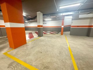 Garaje en venta en Zona Avenida al Vedat en Torrent
