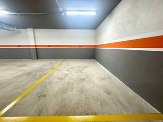 Garaje en venta en Zona Avenida al Vedat en Torrent