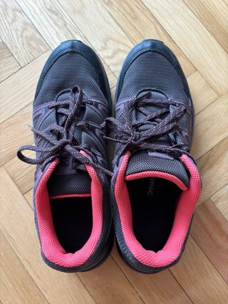 Zapatillas Salomon de Trail / Senderismo - 40