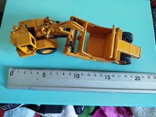 3 Maquetas Maquinaria Obra Caterpillar
