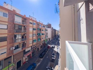 Piso en venta en Carolinas Altas en Alicante