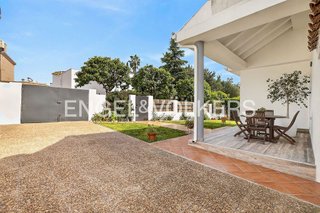 Chalet en venta en Montequinto en Dos Hermanas