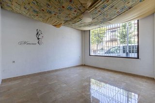 Local comercial en venta en Residencial Triana - Barrio Alto en Gabias (Las)
