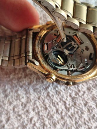 Reloj Seiko Quartz Chronograph Dorado