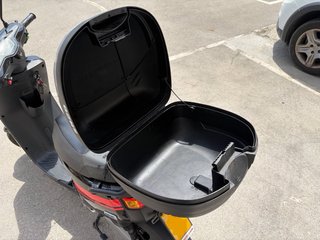 Moto eléctrica NIU MQi+ Sport Negra/Roja