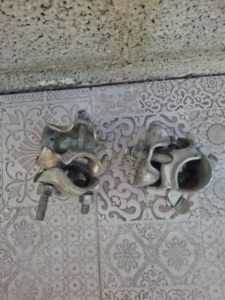 2 Morsetti Staffe Ponteggio Reda