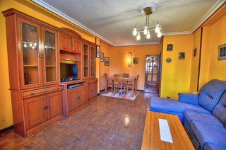 Piso en venta en El Polígono en Gijón