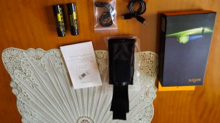 Linterna LED Sofirn SC18 negra 1800LM SST40