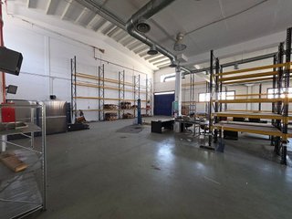 Nave industrial en venta en San Andrés en Madrid