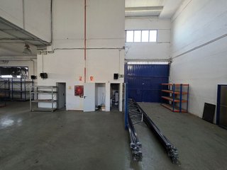 Nave industrial en venta en San Andrés en Madrid