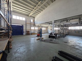 Nave industrial en venta en San Andrés en Madrid
